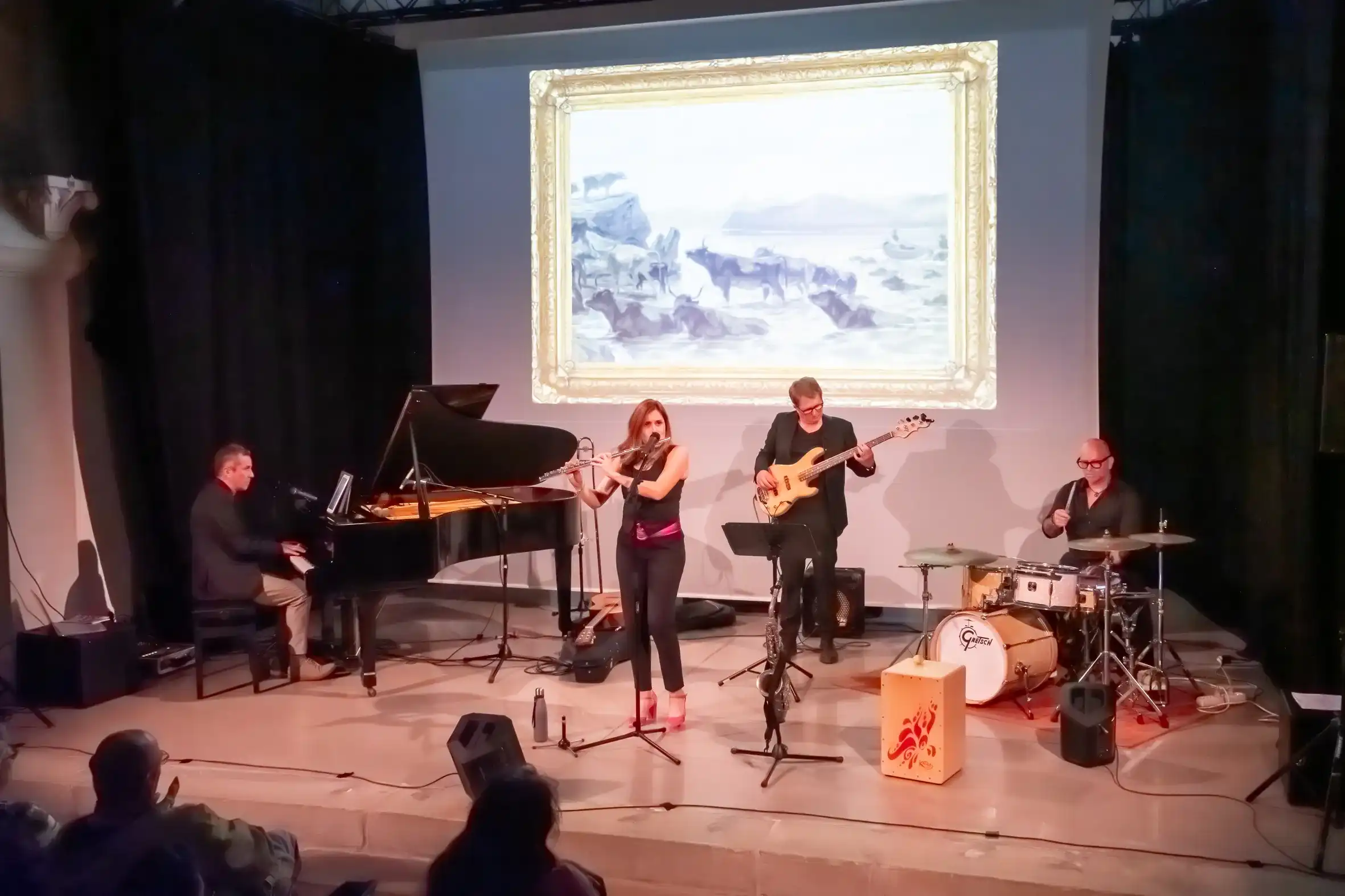 Picturophonie sur scène – spectacle en direct Les artistes de Picturophonie sur scène pendant un concert