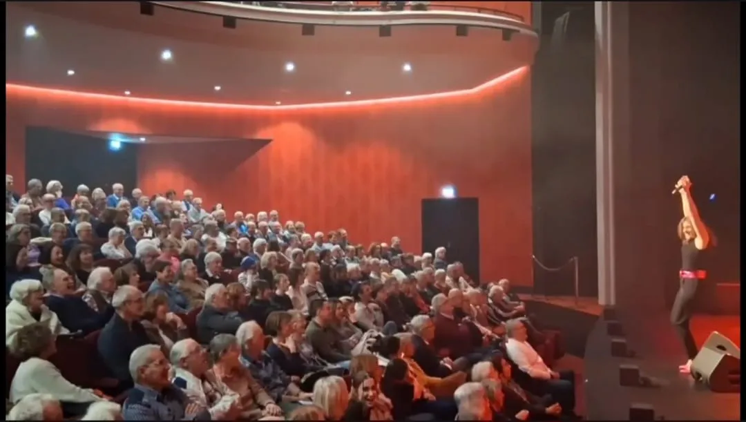 Les artistes de Picturophonie échangeant avec le public